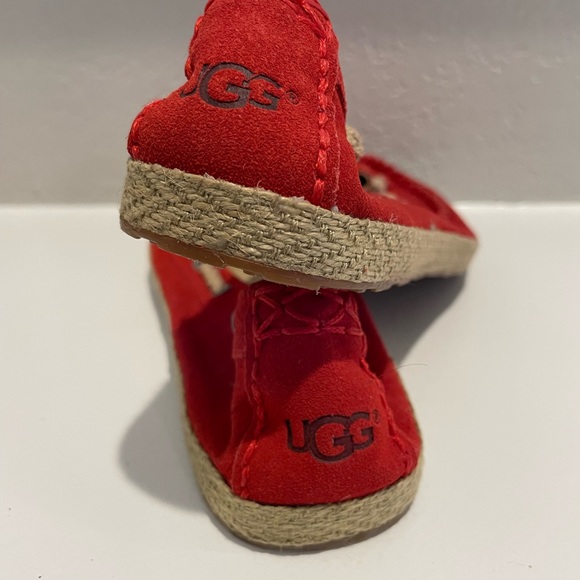 UGG Australia Red Flat Espardille Size 5 - Picture 4 of 6
